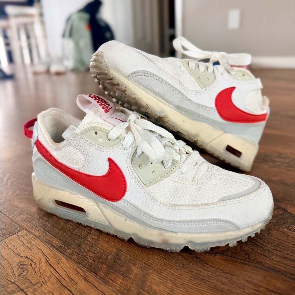Nike Air Max Terrascape 90. Wmns sz 9/men’s sz 7.5.